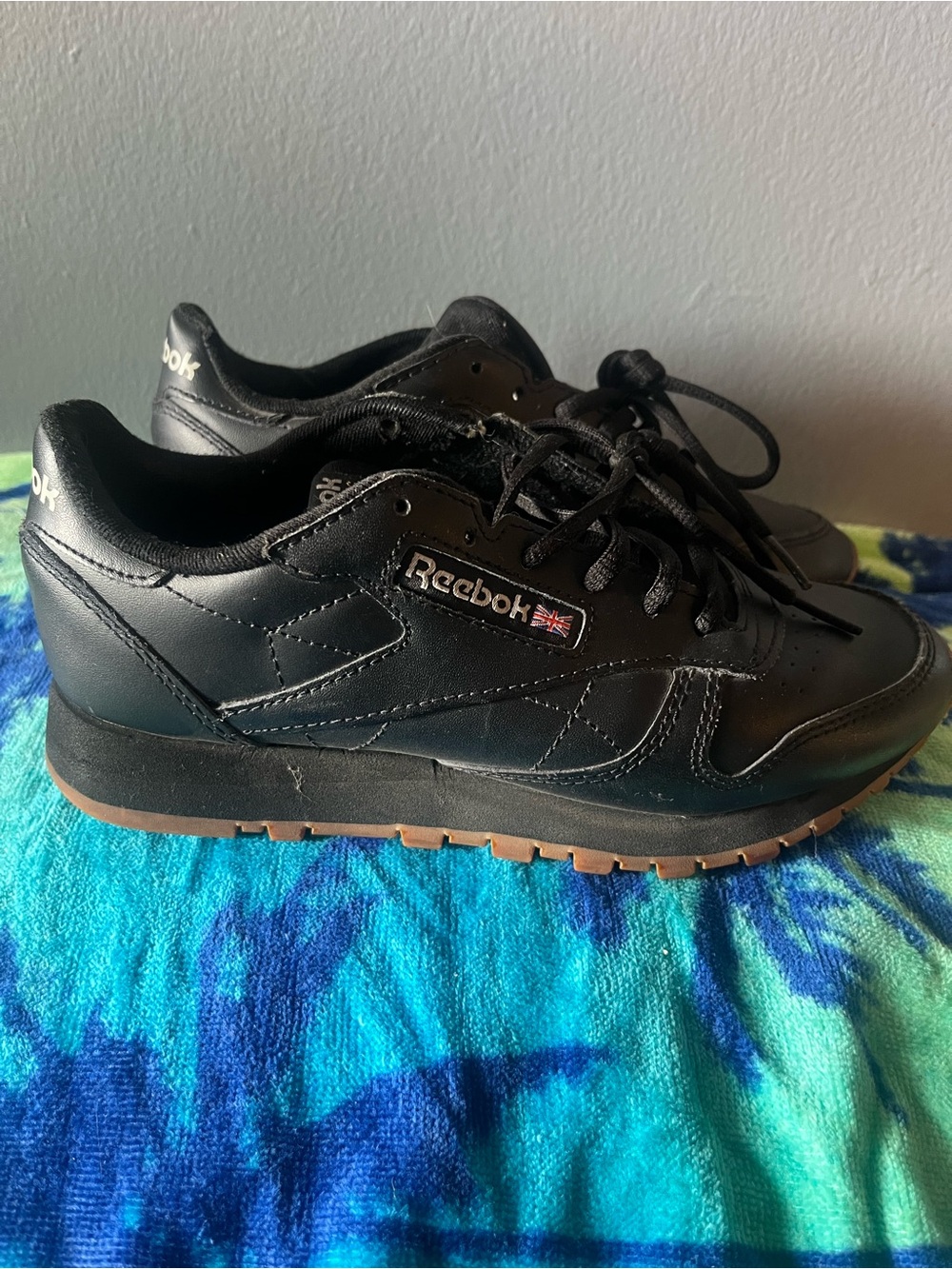 Reebok Black Low-Top Leather Sneakers